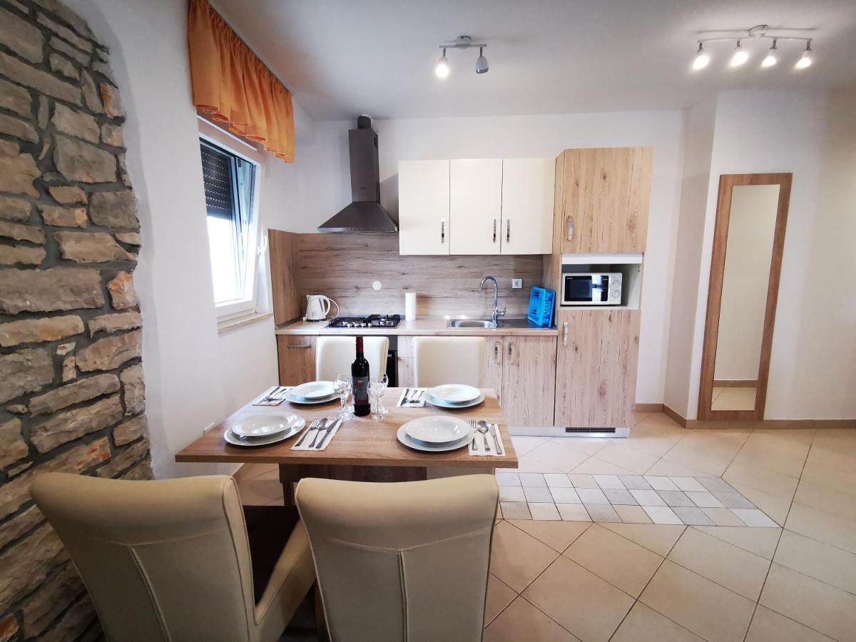 Meressa Paolia Apartments Novigrad Istria Exteriör bild