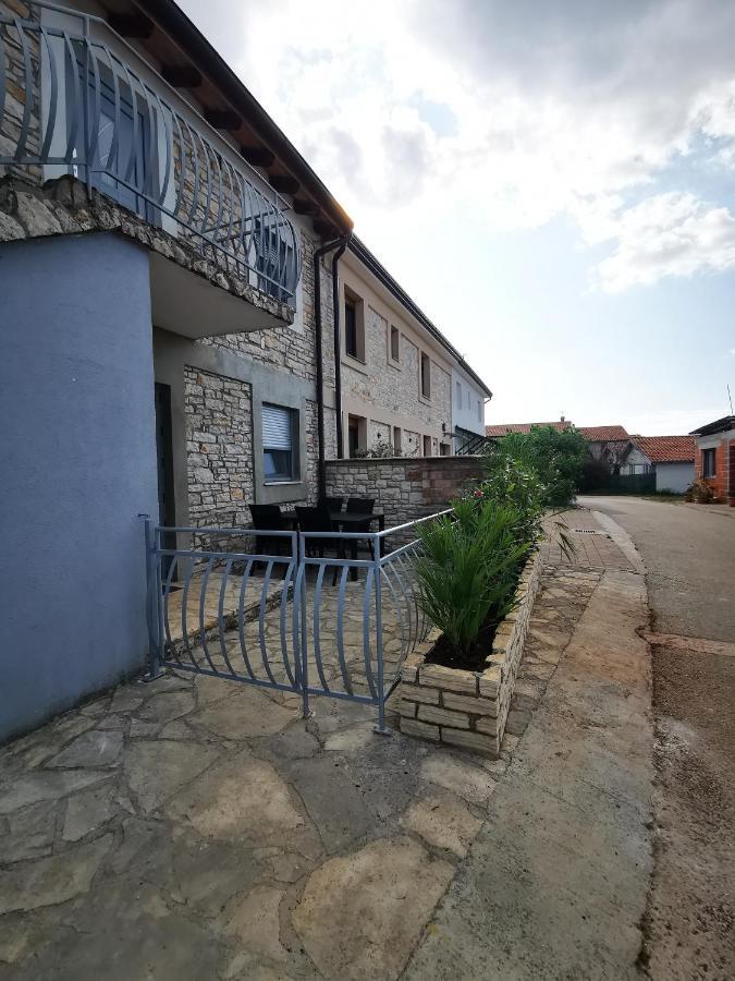 Meressa Paolia Apartments Novigrad Istria Exteriör bild